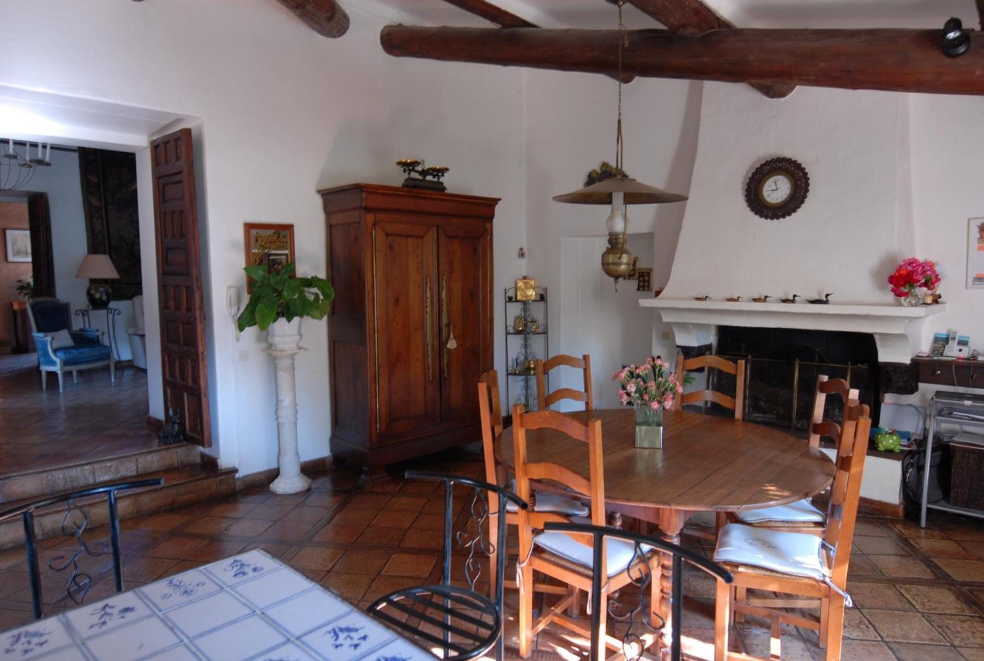 Bed and Breakfast La Ferme Saint-Marc-Jaumegarde Exterior foto